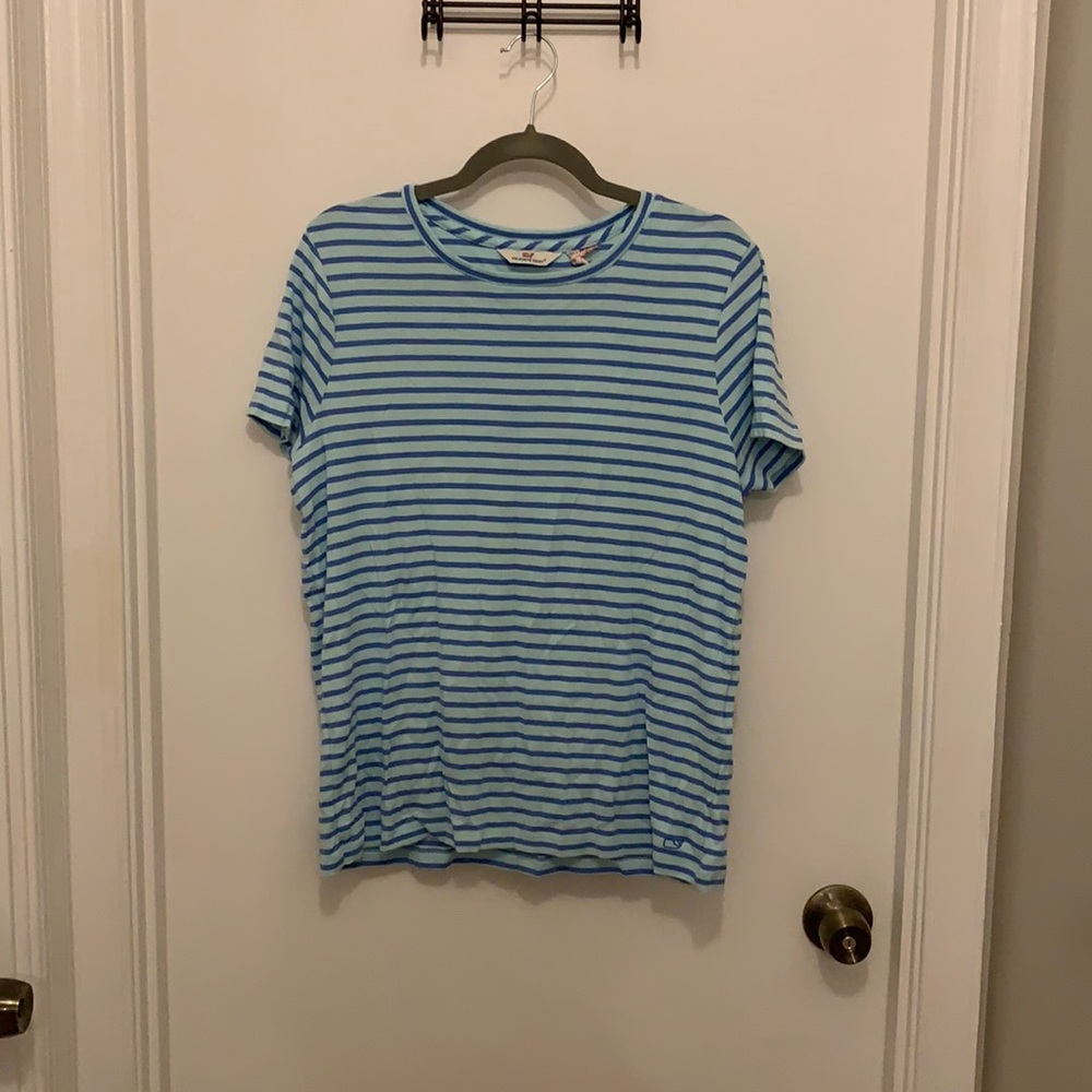 vineyard vines tee